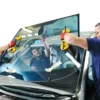🪟 خدمات تركيب زجاج وأبواب السيارات
